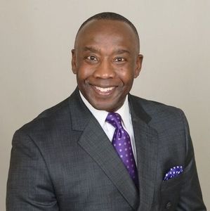 Meet your Posher, Louis